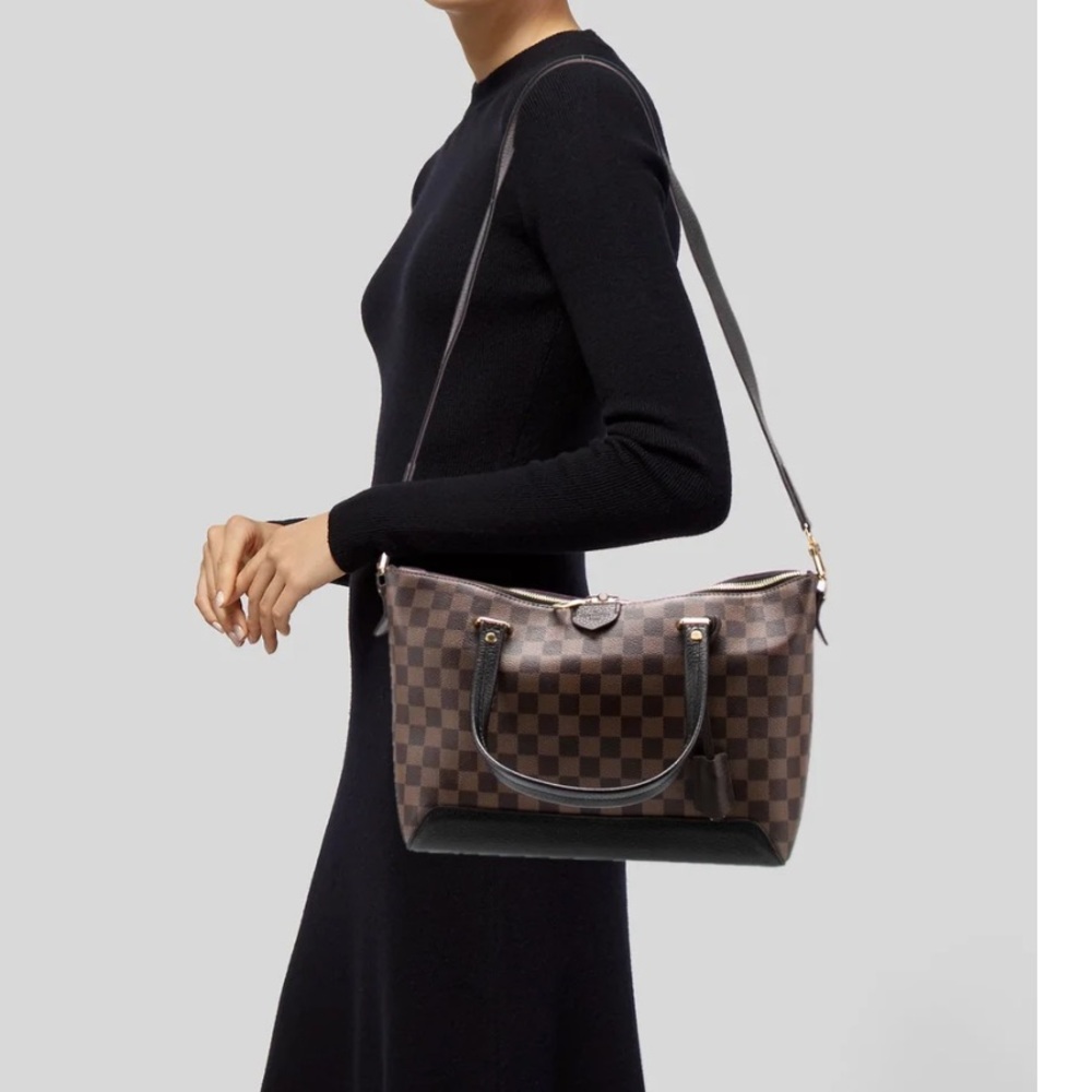 LOUIS VUITTON Damier Ebene Hyde Park in Noir Black